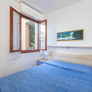 *** Aparthotel La Cavaliera Srl Italia