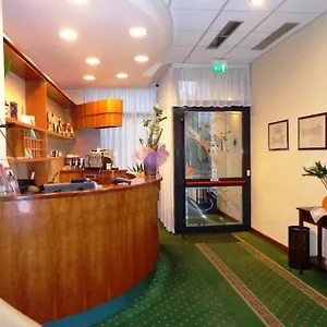*** Hotel Select Italia